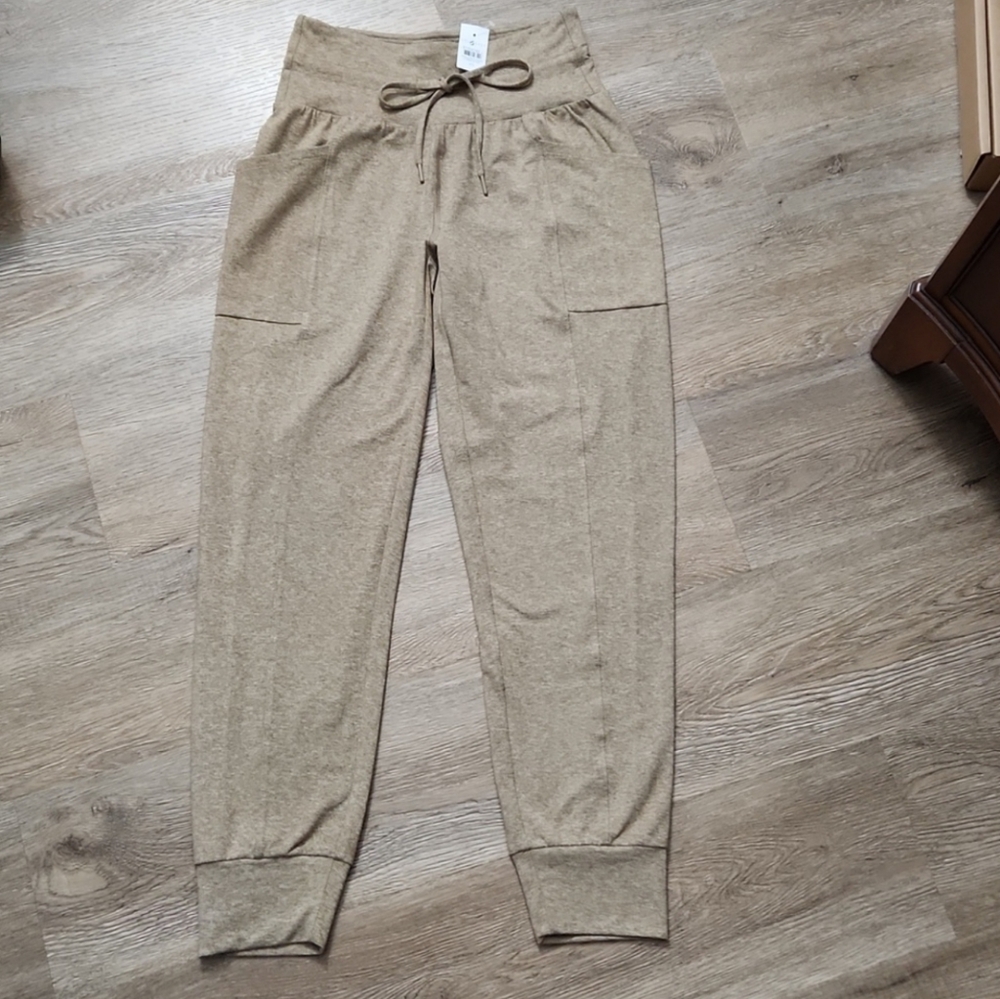 Lou & Grey Luvstretch Joggers Size XS - NWT - Picture 2 of 7